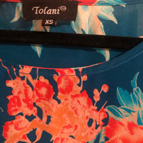 TOLANI 100% silk dress in XS! Like new - Picture 2 of 4